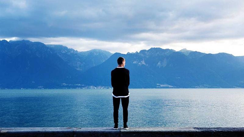 7 Clever Tips to Organize the Space Under Your Kitchen Sink
